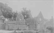 MPA148 Houses in St. Michaels churchyard  