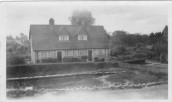 MPA193 The Pond Seavington St.Michael with Winchester cottages behind 