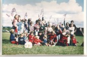 PPR572 1F77 ueen Elizabeth II Silver Jubilee - children on Playing field